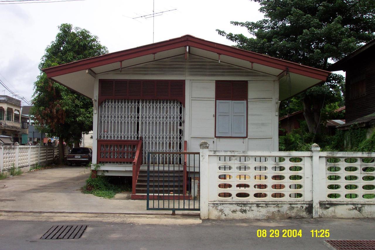 Bankaikow Hostel Kanchanaburi Luaran gambar