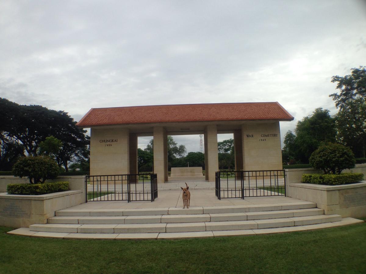 Bankaikow Hostel Kanchanaburi Luaran gambar